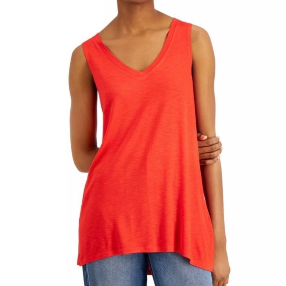 NWT Style & Co Petite V-Neck Sleeveless  Tank Top Red Small Petit